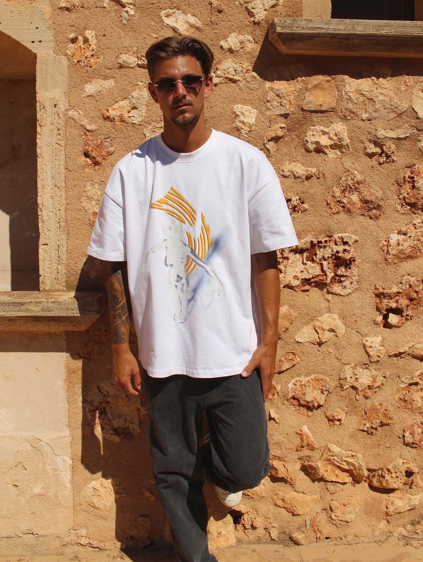 STAY ALIVE TEE